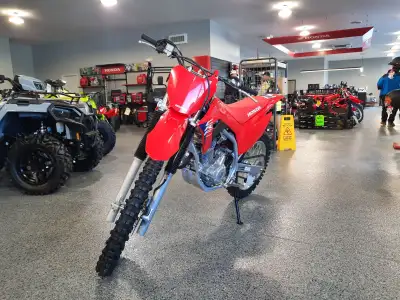 The 2025 Honda CRF250F is a reliable trail motorcycle designed for riders who want easy-to-manage po...