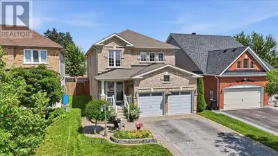 WELCOME TO 17 WHITE CRES! This spacious two-storey brick home offers more than 2,300 sq. ft. of abov...