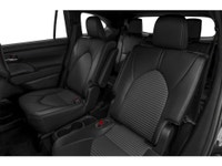 Vehicle DescriptionThis one-owner, Clean CARFAX, Toyota Certified Used Vehicle Highlander XSE AWD is... (image 8)