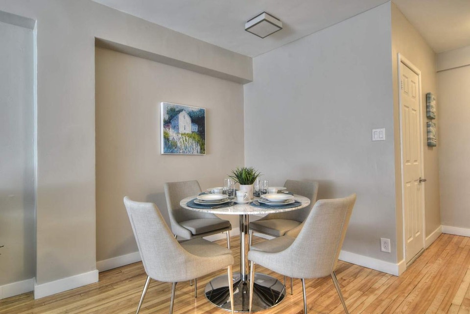Studio Apartment for Rent - 1433 Rue Towers 4
