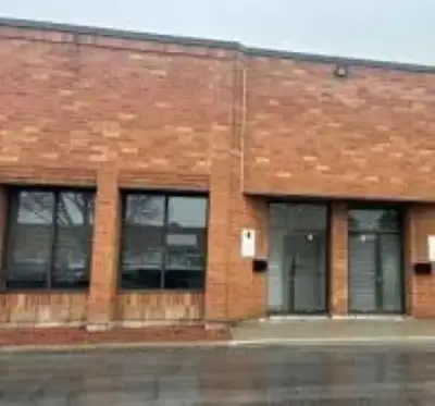 Prime Location Industrial Unit for Lease 1500 sq ft to 8000 sq ft. Suitable for a wide range of comm...