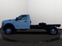 SPECIAL OFFER! This 2024 RAM 5500 REG CAB CHASSIS has the following options Cloth 40/20/40 Prem Benc... (image 1)