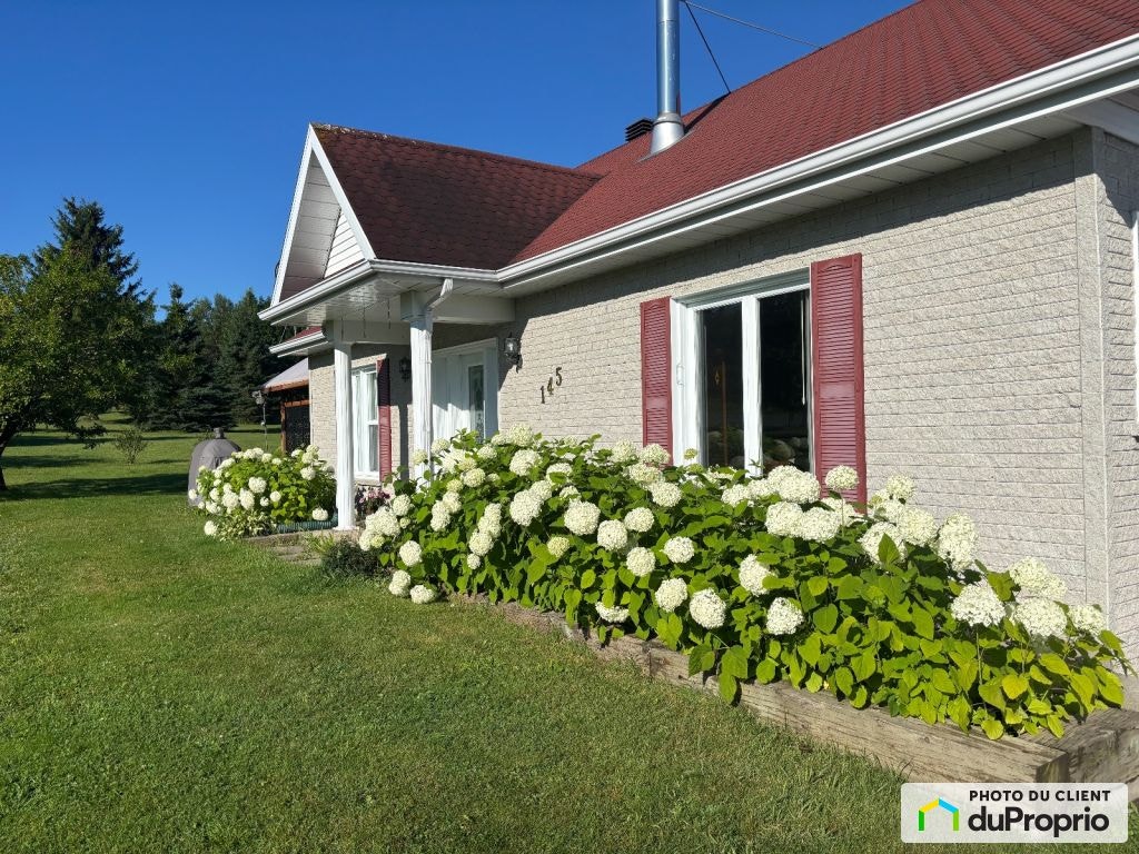 $635,000 - Acreage / Hobby Farm / Ranch for sale in Milan — photo 1