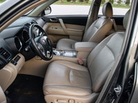 2012 Toyota Highlander AWD Green Exterior on Beige Interior comes with Leather , Back up Camera , He... (image 6)