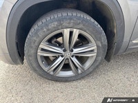 Elevate every family adventure with this exceptional 2019 Volkswagen Atlas Execline, a versatile and... (image 8)