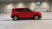 // ACCIDENT FREE!! // Meet the 2020 Kia Soul EX, a smart choice for drivers who want easy city parki... (image 8)
