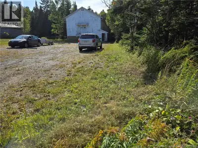 FOR LEASE. Located on the scenic Lorneville rd, minutes away from Saint John and nearby the Bay of F...