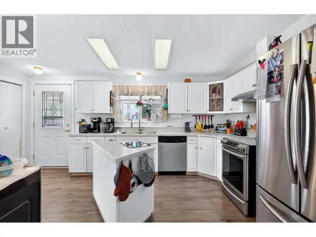 1664 WOODBURN Drive Cache Creek, British Columbia in Houses for Sale in Kamloops - Image 6