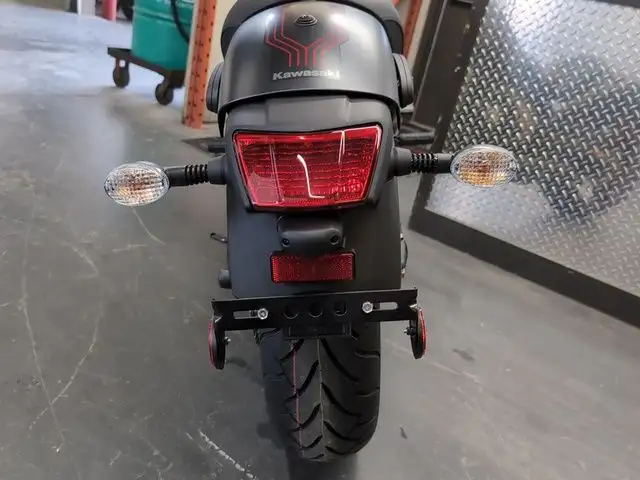 2025 Kawasaki Vulcan S Metallic Matte Graphite Gray in Street, Cruisers & Choppers in Calgary - Image 18