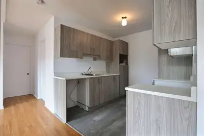 4 1/2 à louer - secteur de L'Ancienne-Lorette 1 Balcon Entrée laveuse-sécheuse Équipe de maintenance...