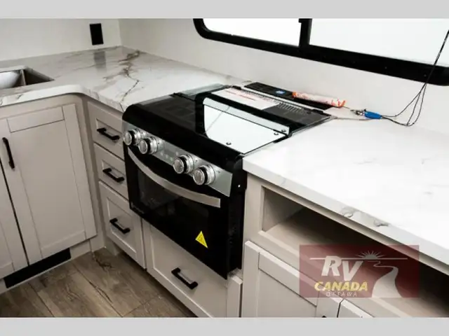 2026 Jayco Jay Feather SL 25RLSL in Travel Trailers & Campers in Ottawa - Image 17