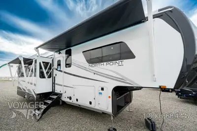 Located in Winfield, BC Call or Text 250-766-4607 Voyager RV Centre 1-800-668-1447 Customer Value Pa...