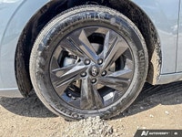 Exterior Parking Camera Rear | Remote Keyless Entry | Automatic Temperature Control | Front Dual Zon... (image 8)