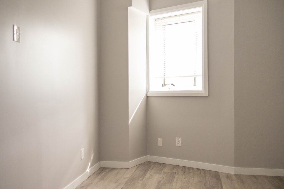 2-BEDROOM 1 BATHROOM APARTMENT FOR RENT IN ETOBICOKE 4