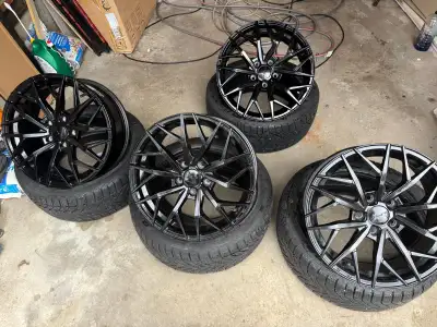 225/45R17 Winter Tires + 17” 5x114.3 Alloy Wheels with TPMS Sensors Selling a set of 4 winter tires...