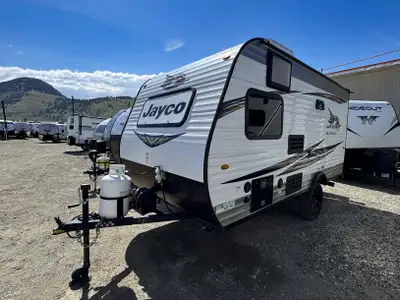 2020 Jay Flight Baja 154BH Compact Bunkhouse Adventure Trailer Lightweight and family-friendly, the...