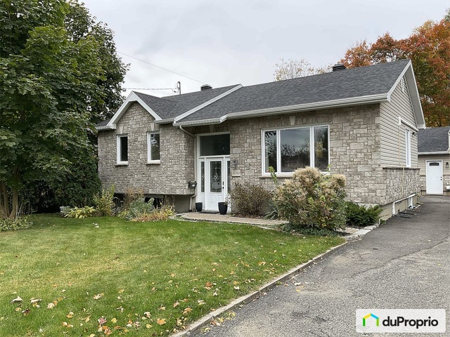 $545,000 - Bungalow for sale in St-Romuald — photo 1