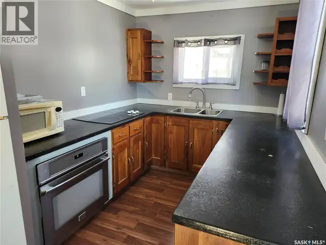 7 Park STREET Yarbo, Saskatchewan in Houses for Sale in Regina - Image 12