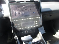Built for drivers who want pickup practicality without giving up everyday comfort, this used 2024 Hy... (image 5)