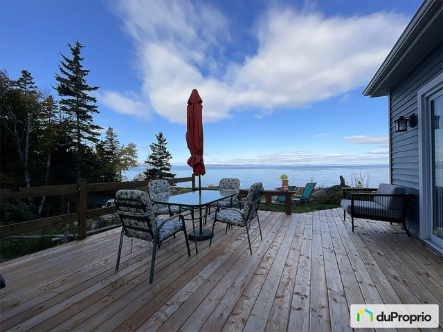 $699,000 - Bungalow for sale in Cacouna — photo 1