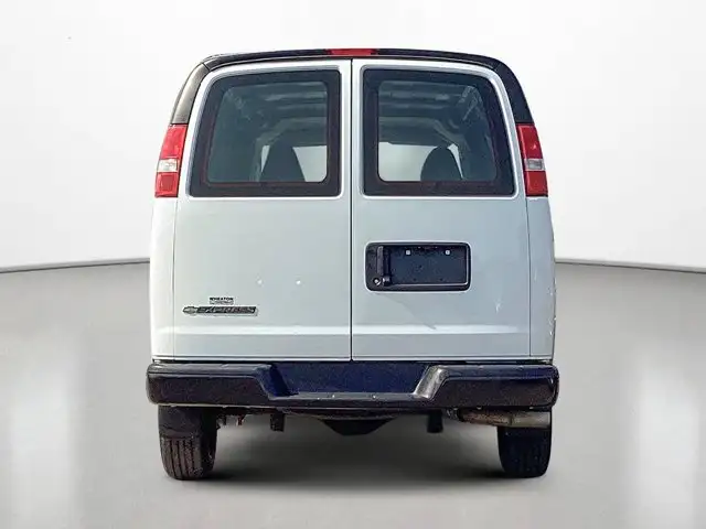 2025 Chevrolet Express 2500 Extended 155 Cargo Van in Cars & Trucks in St. Albert - Image 6