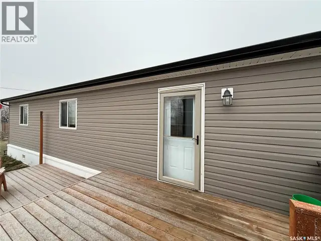 102 1st AVENUE W Coleville, Saskatchewan in Houses for Sale in Saskatoon - Image 8