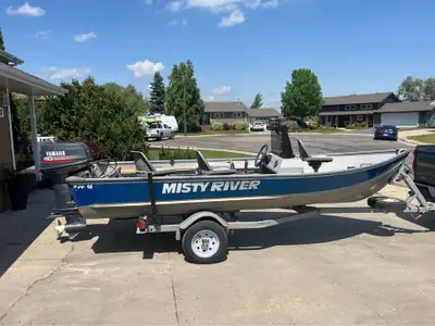 16FT Misty River boat with 40hp Yamaha 2 stroke 3 cylinder motor, Bergen trailer. -live well -driver...