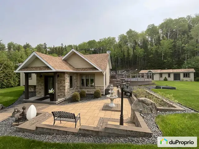 $634,000 - Split Level for sale in Hébertville in Houses for Sale in Lac-Saint-Jean - Image 2