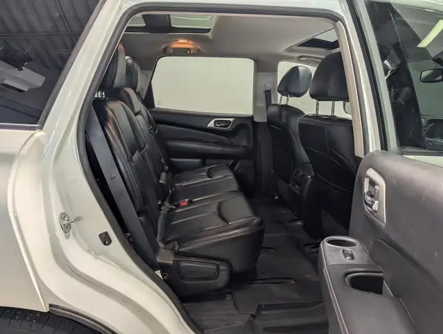 2017 Nissan Pathfinder 4WD 4dr SL for sale in Cars & Trucks in Cambridge - Image 11