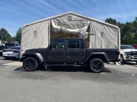 Power and precision define this exceptional 2022 Jeep Gladiator Sport S. Equipped with the formidabl... (image 3)