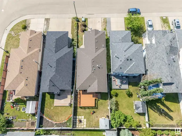 3312 27 AVE NW Edmonton, Alberta62864393616641123