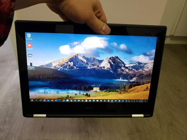 Premium Acer 2-in-1 Touchscreen Chromebook in Laptops in City of Toronto - Image 3