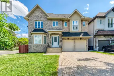 319 HOLMES AVENUE Toronto (Willowdale East), Ontario