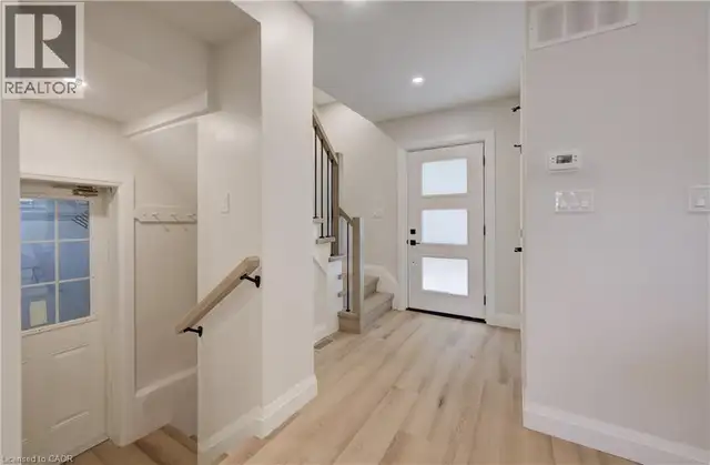 34 MOORE Avenue N Waterloo, Ontario in Houses for Sale in Kitchener / Waterloo - Image 3