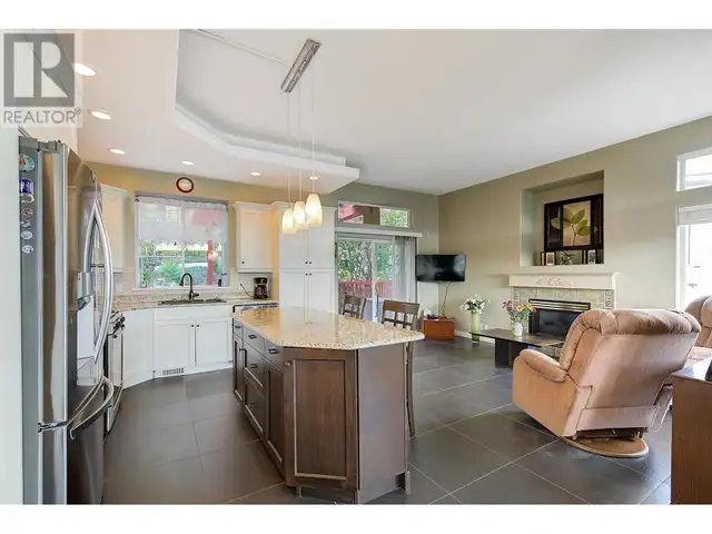 5165 Morrison Crescent Peachland, British Columbia in Houses for Sale in Penticton - Image 6