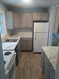 Located minutes from Burnside Industrial Park, both bridges and shopping and restaurants at MicMac M... (image 1)