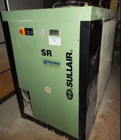 SULLAIR SR-2000, 2000 CFM refrigerated air dryer, 575V 3/PH. Has leaks in the heat exchangers, for p...