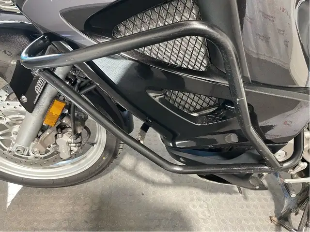 2008 Honda Varadero CLEAN BIKE/CERTIFIED/GIVI SADDLEBAGS/FINANCE in Sport Touring in North Bay - Image 23