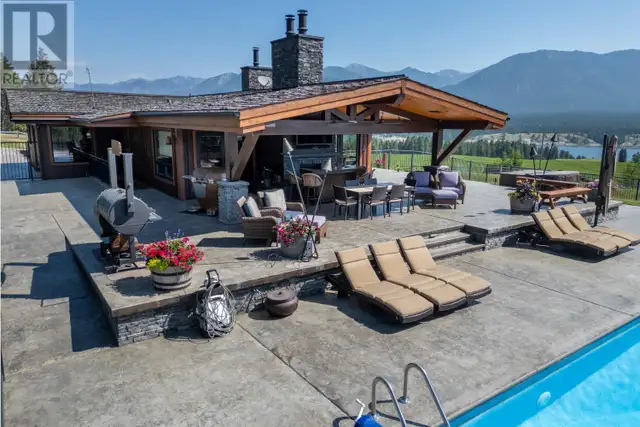 2175 WESTSIDE Road Invermere, British Columbia in Houses for Sale in Revelstoke - Image 13