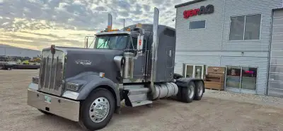 1997 Kenworth W900L 3406 Cat Engine 18 spd 61" Bunk 973,000 miles (1,556,800km) MB Fresh Safety $69,...