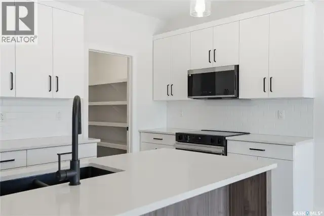 190 Doran WAY Saskatoon, Saskatchewan in Houses for Sale in Saskatoon - Image 14