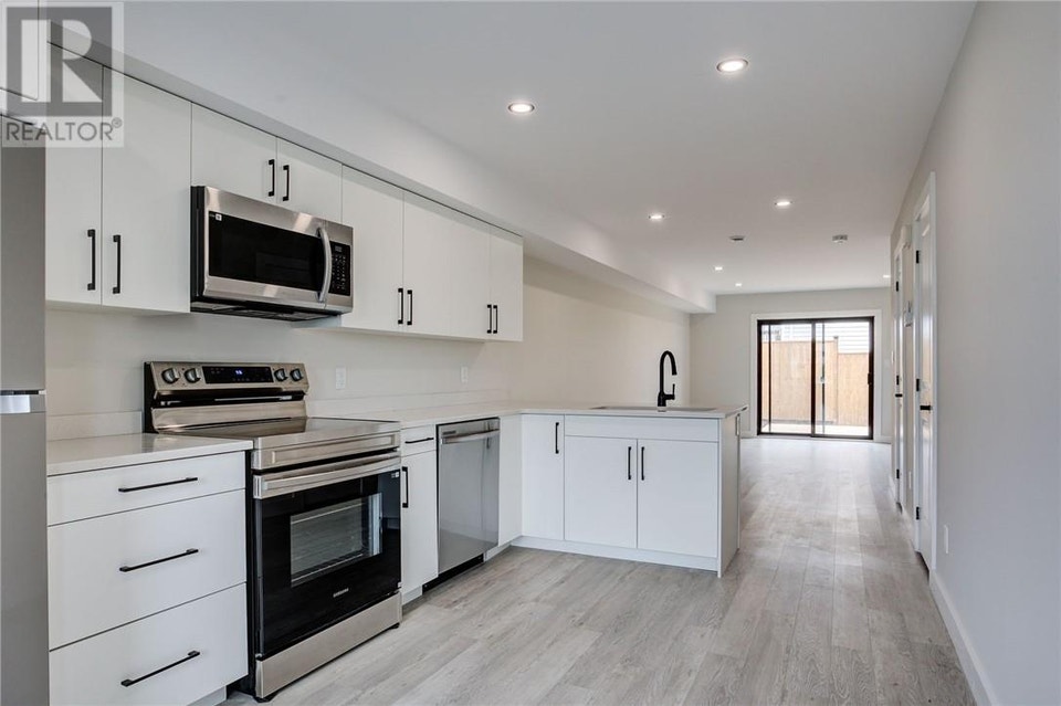 633 Notre Dame Azilda, Ontario 4