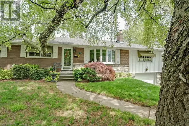 327 STRATHCONA Drive Burlington, Ontario62864386837250121