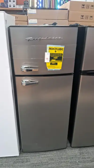 FRIGIDAIRE 7.5 CUFT APARTMENT SIZE REFRIGERATOR/ FRIDGE S.STEEL, View more