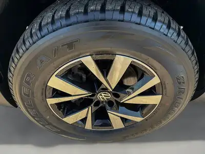 2020 Volkswagen Atlas Cross Sport Comfortline | LEATHER SEATS, View more