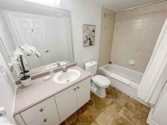 Furnished Accommodations for Insurance Displacement- Halifax in Short Term Rentals in City of Halifax - Image 9