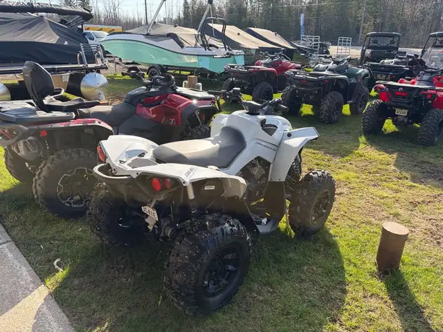 2023 Can-Am RENEGADE 650 4x4 in ATVs in Ottawa - Image 6