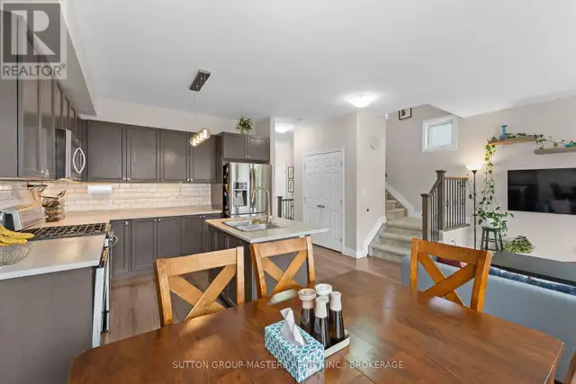 120 HAZLETT STREET Loyalist (Amherstview), Ontario in Houses for Sale in Kingston - Image 18