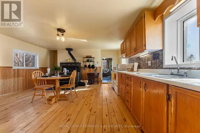 1967 ZION LINE Whitewater Region, Ontario in Houses for Sale in Pembroke - Image 12