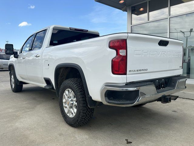 2022 Chevrolet Silverado 2500HD LTZ | 6.6L V8 GAS in Cars & Trucks in Calgary - Image 3
